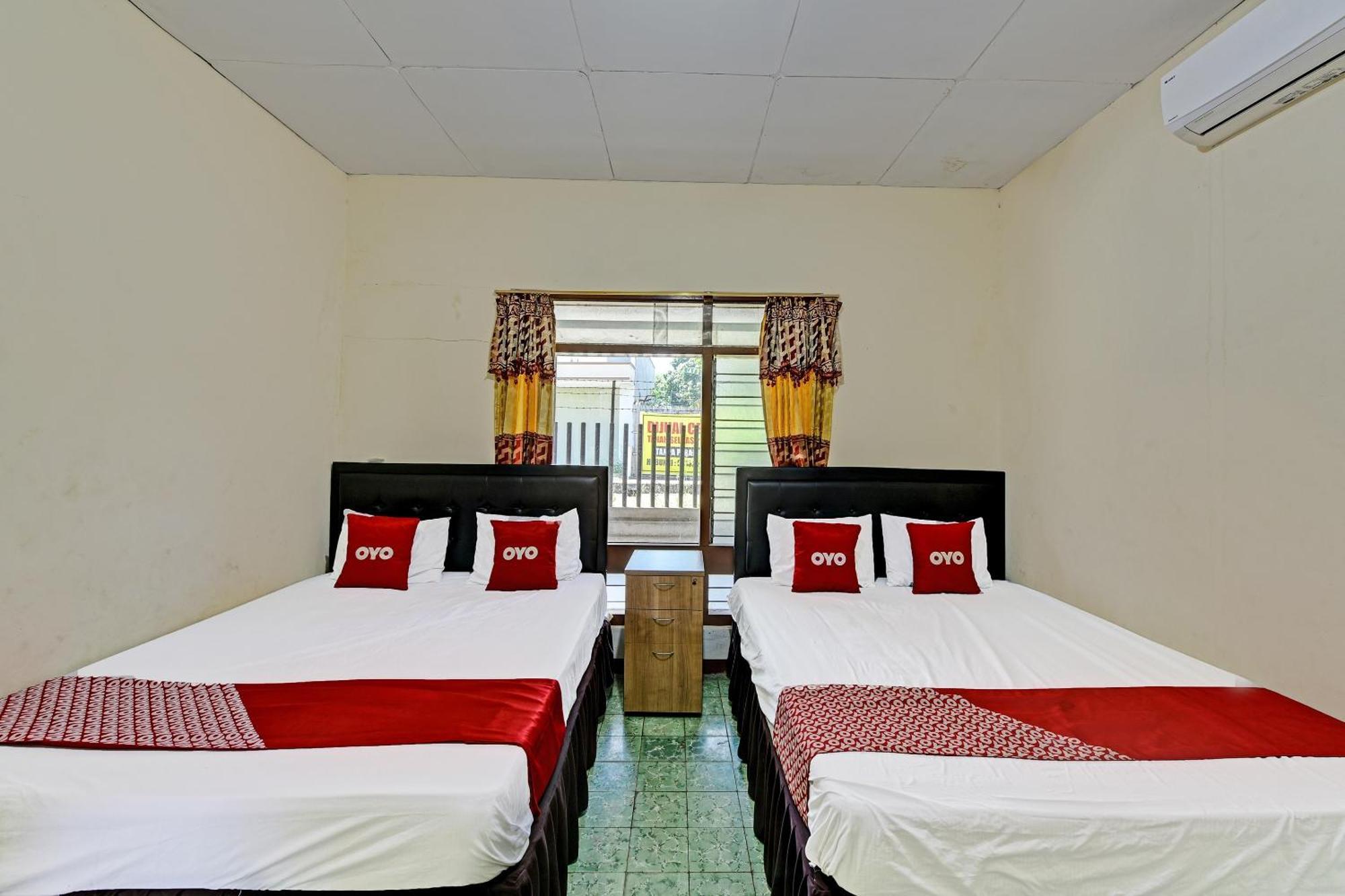 Oyo 90443 Hotel New Kartika In Cilopadang Bagian luar foto
