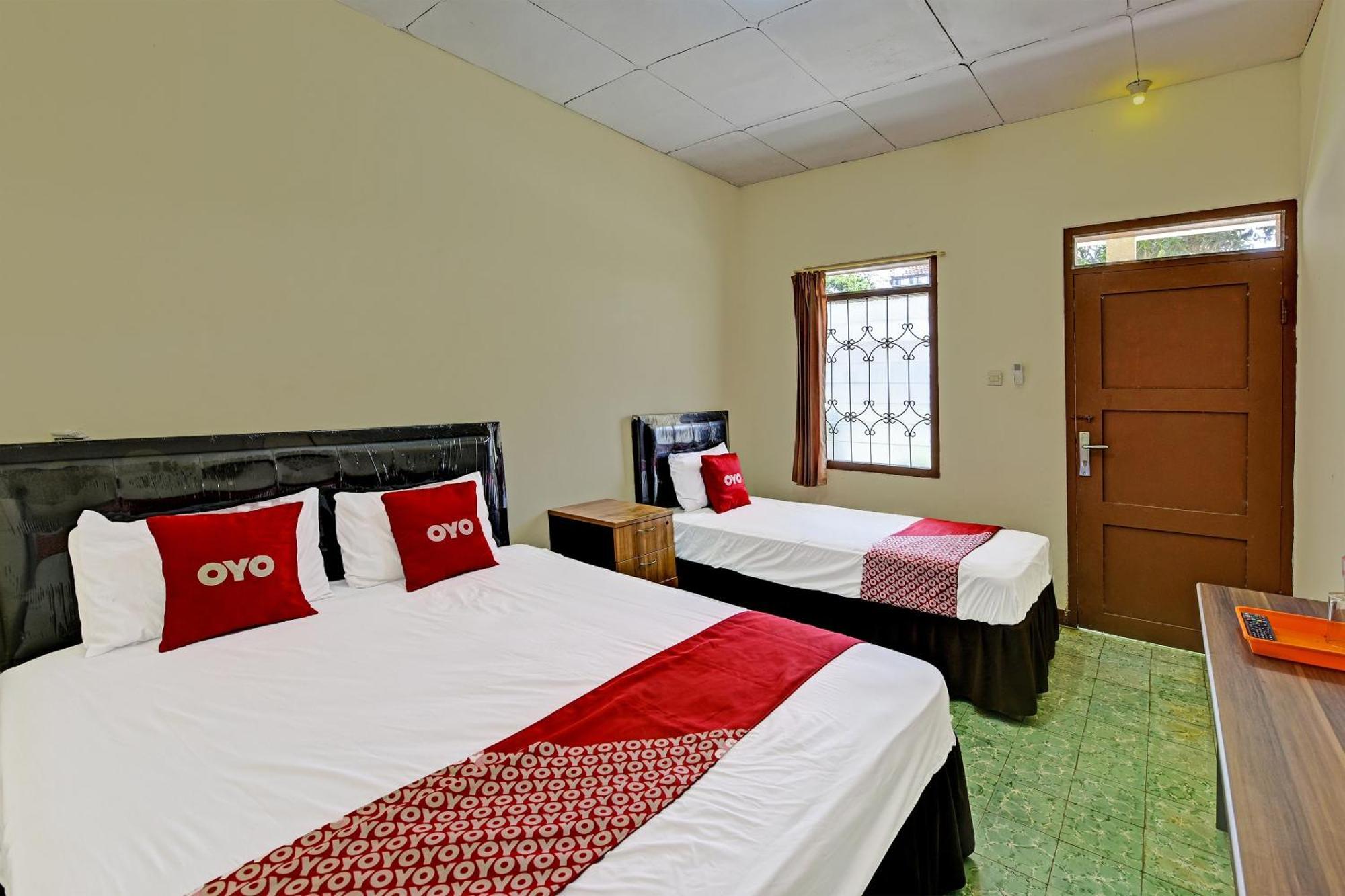 Oyo 90443 Hotel New Kartika In Cilopadang Bagian luar foto