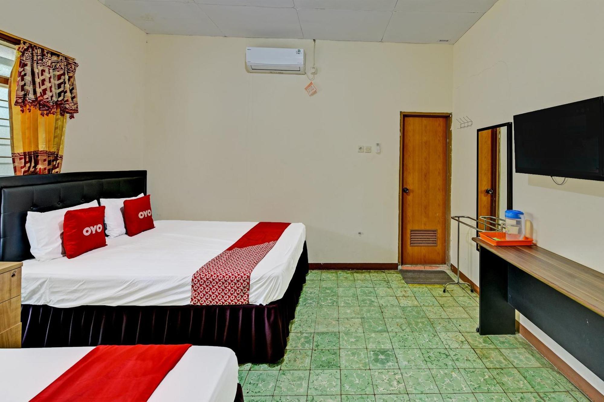 Oyo 90443 Hotel New Kartika In Cilopadang Bagian luar foto